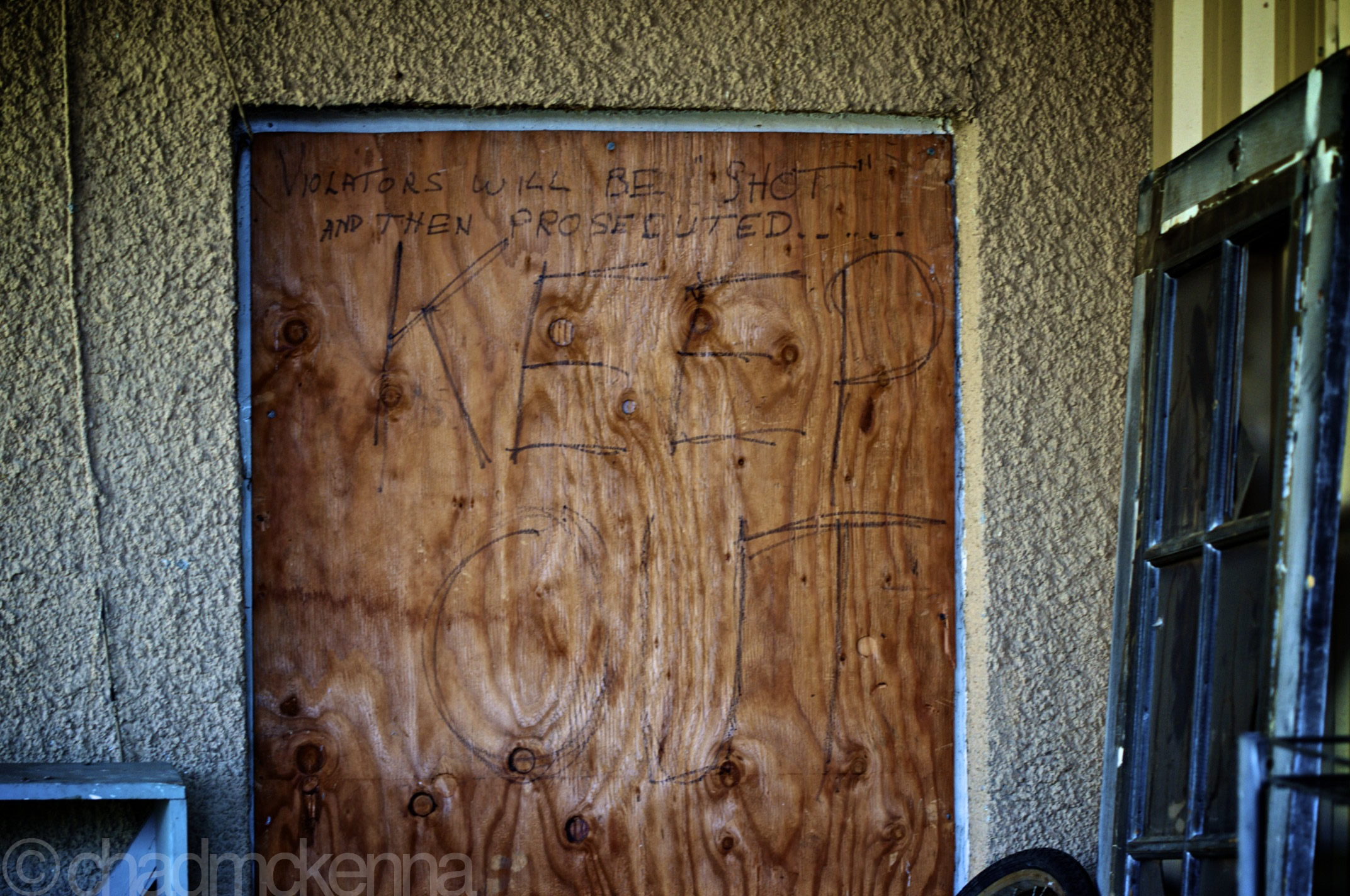 The Abandoned House. (Sigma 70-200mm, 70mm, 1/50, F/2.8, ISO 200 on D5000)