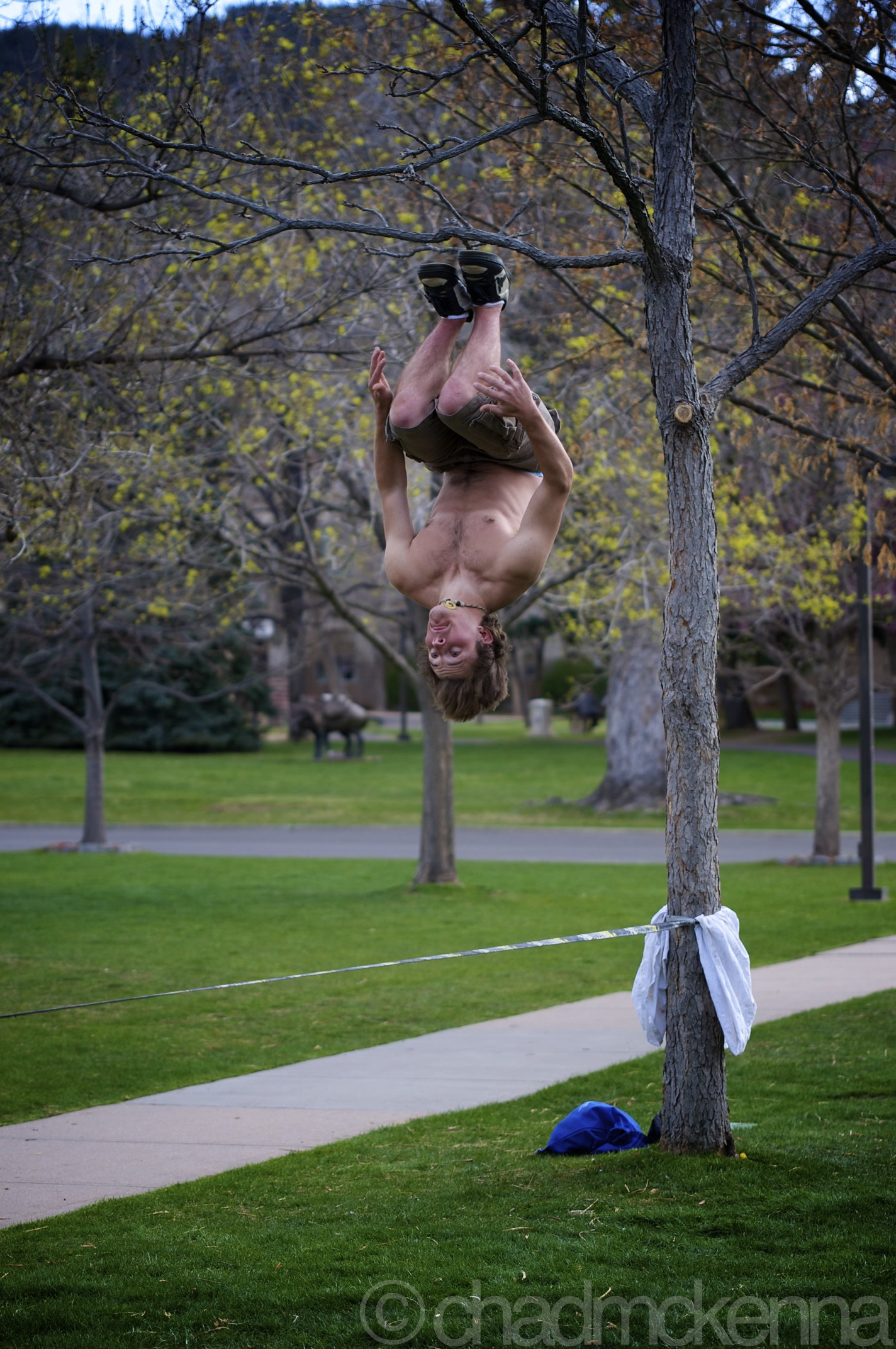 Slackline Back Flip. (Sigma 70-200mm, 78mm, 1/800, F/2.8, ISO 200 on D5000)