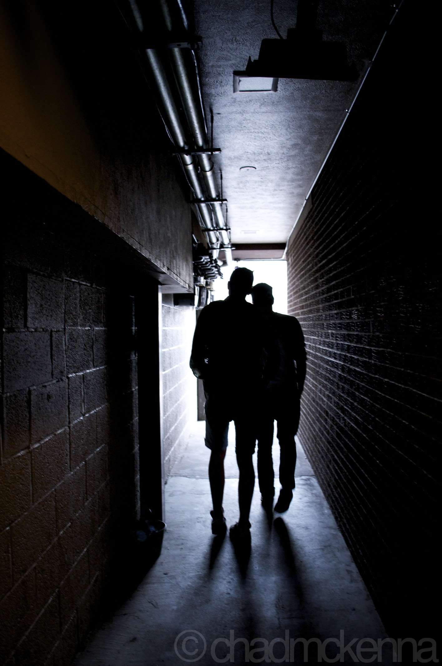 Leaving. (Nikon 18-55mm, 18mm, 1/25, F/3.5, ISO 800 on D5000)