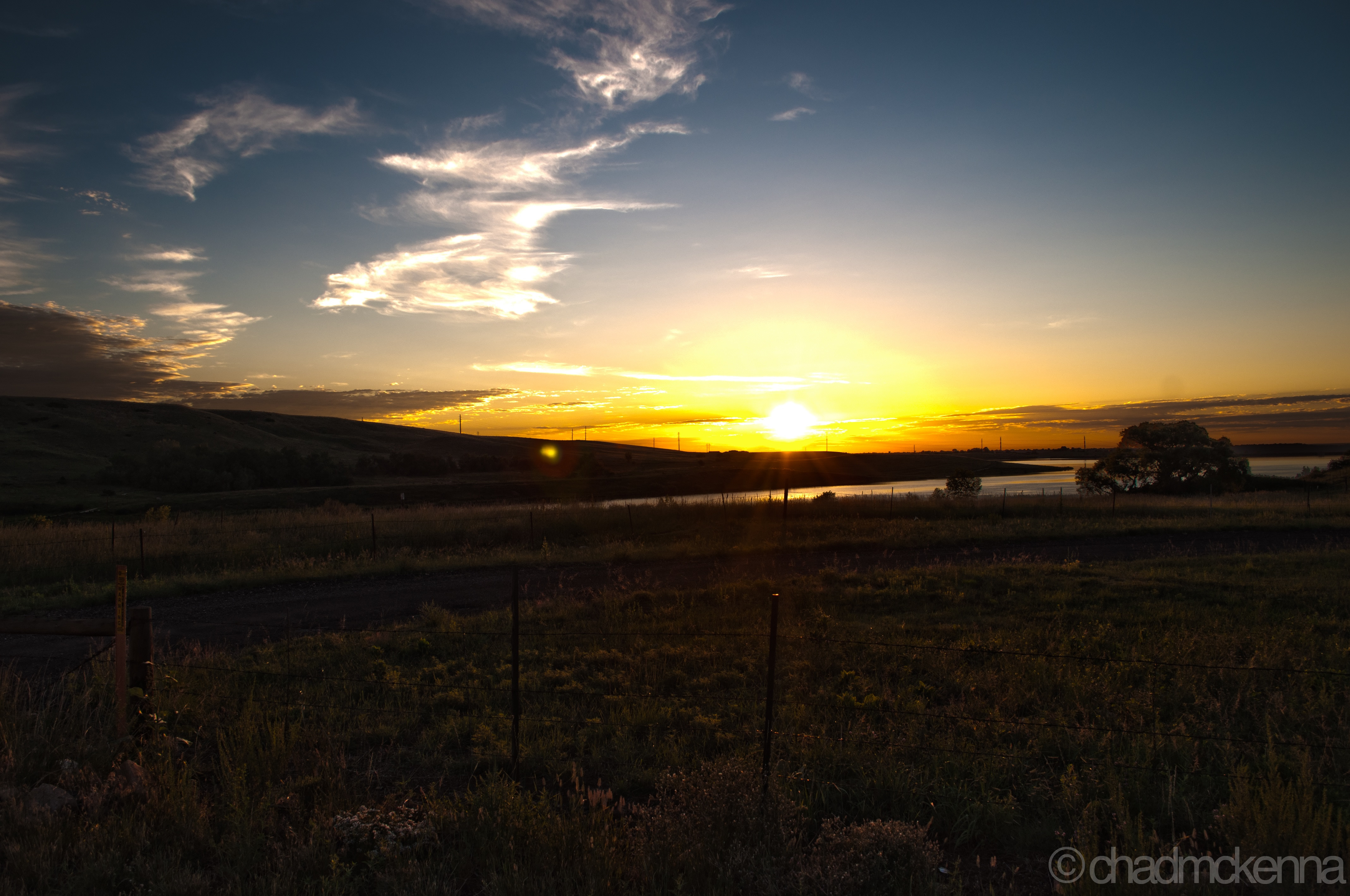 My Drive to Work Everyday. (Nikkor 18-55mm, 18mm, (+1, 0, -1)ev, ISO 400 on D5000)