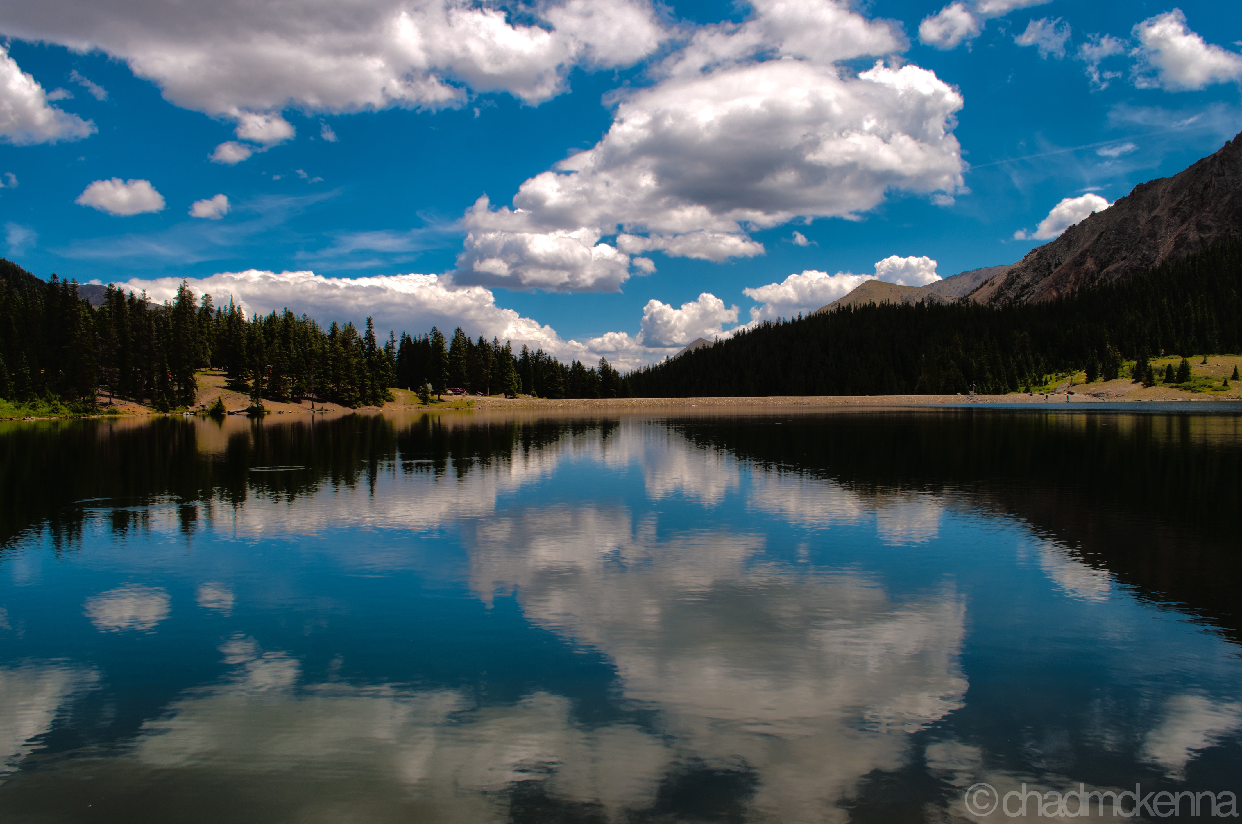 Camping with my Dad. (Nikkor 18-55mm, 18mm, (+1, 0, -1)ev, ISO 400 on D5000)