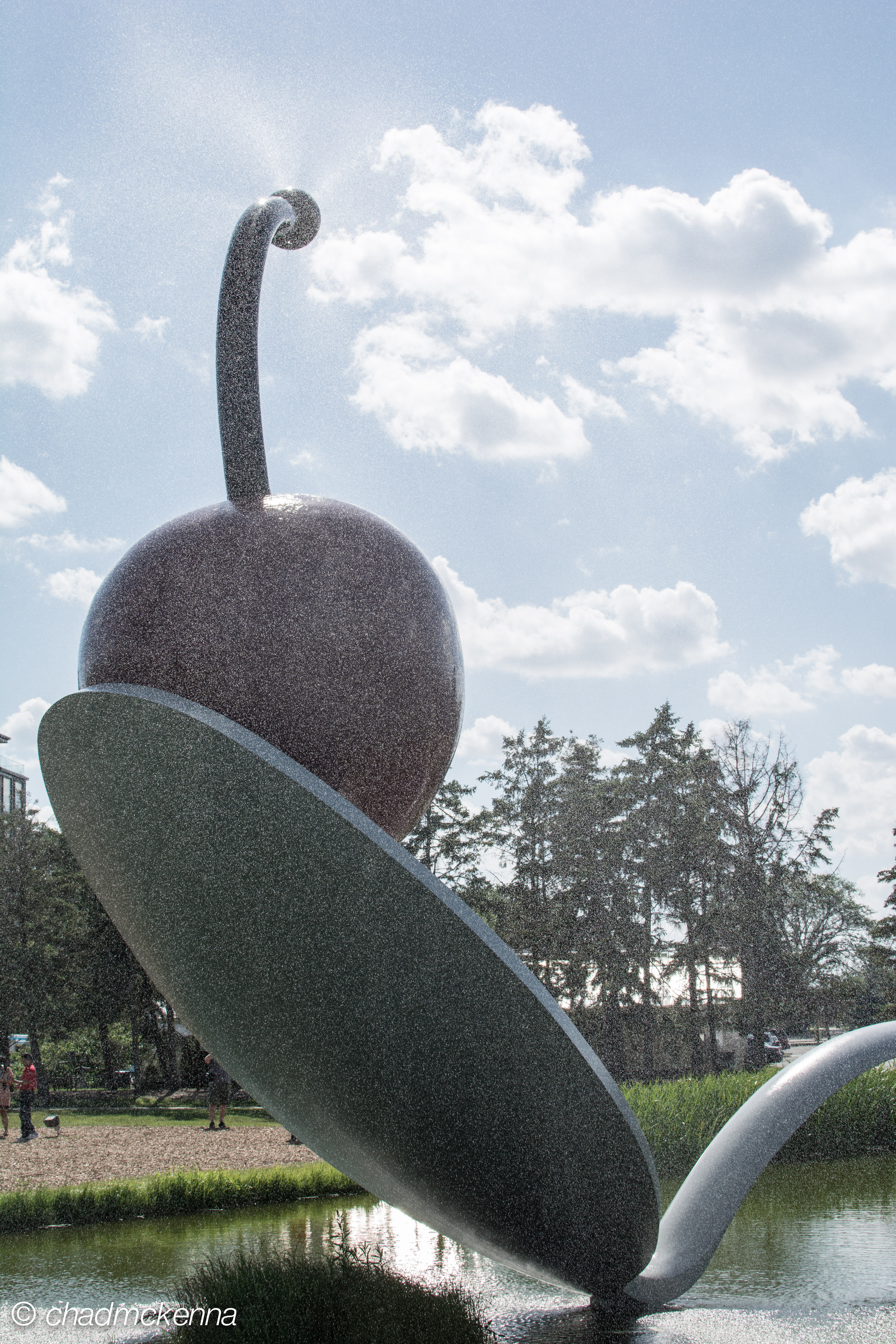 Spoonbridge and Cherry